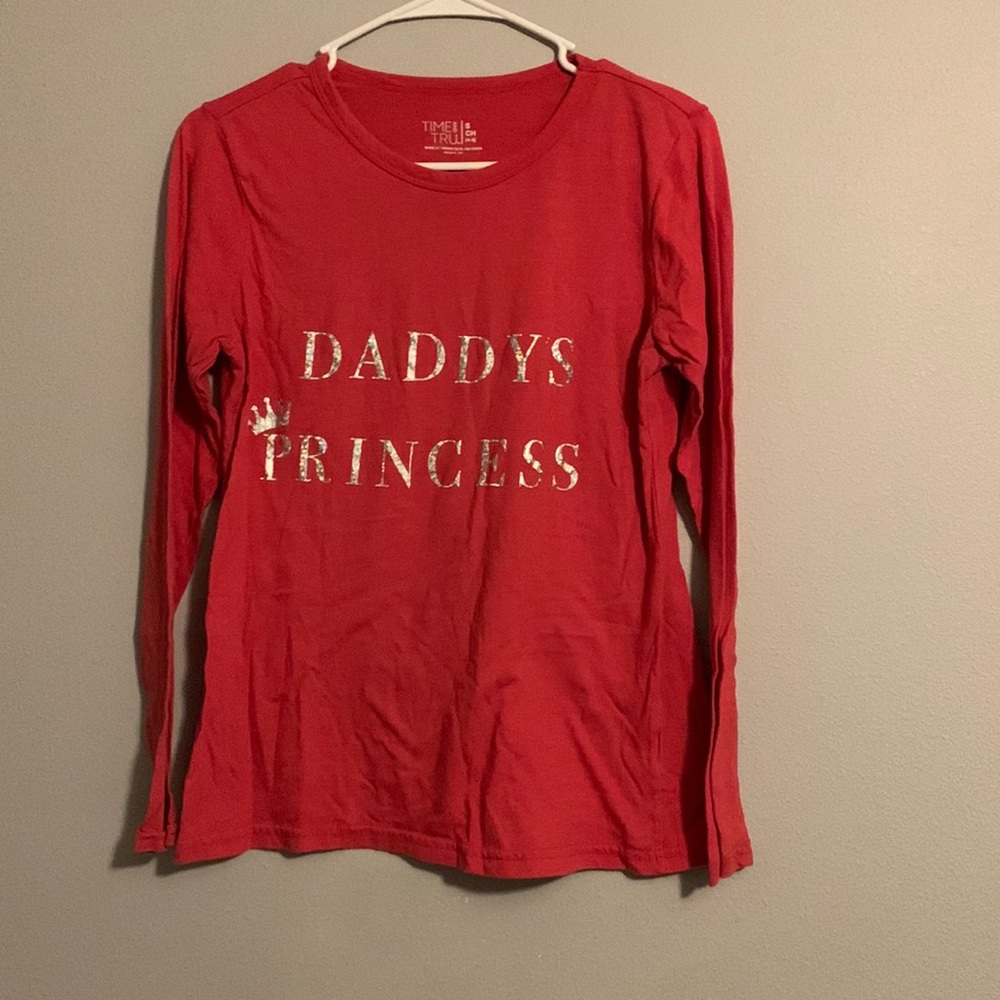 Long with with Daddy’s Princess on it